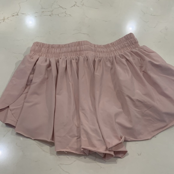 Pink butterfly shorts - Picture 2 of 2